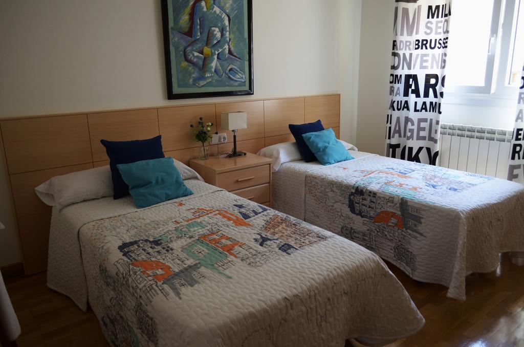 Pension Ostadar Los Arcos Pokoj fotografie